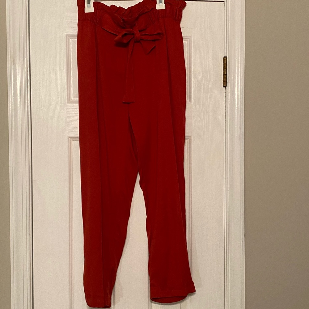 Burt orange cropped pants